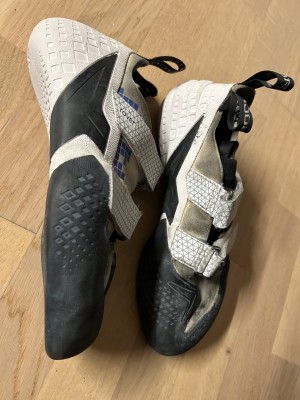 Imagen 1 de Denys sobre Mad Rock - Rover HV - Pies de gato