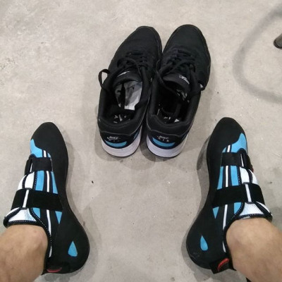 Imagen 1 de Darren  sobre Red Chili - Durango VCR - Pies de gato