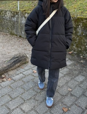 Imagen 1 de Svenja sobre Selfhood - Women's Hip-length Puffer - Parka